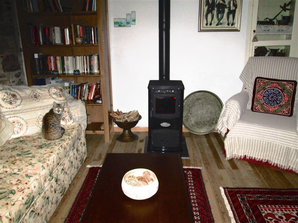 Istanbul Pension Ayvalik Exterior photo